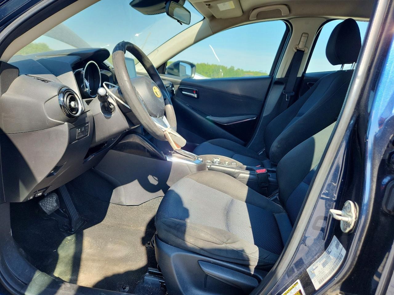2017 Toyota Yaris Ia Base - Image 7