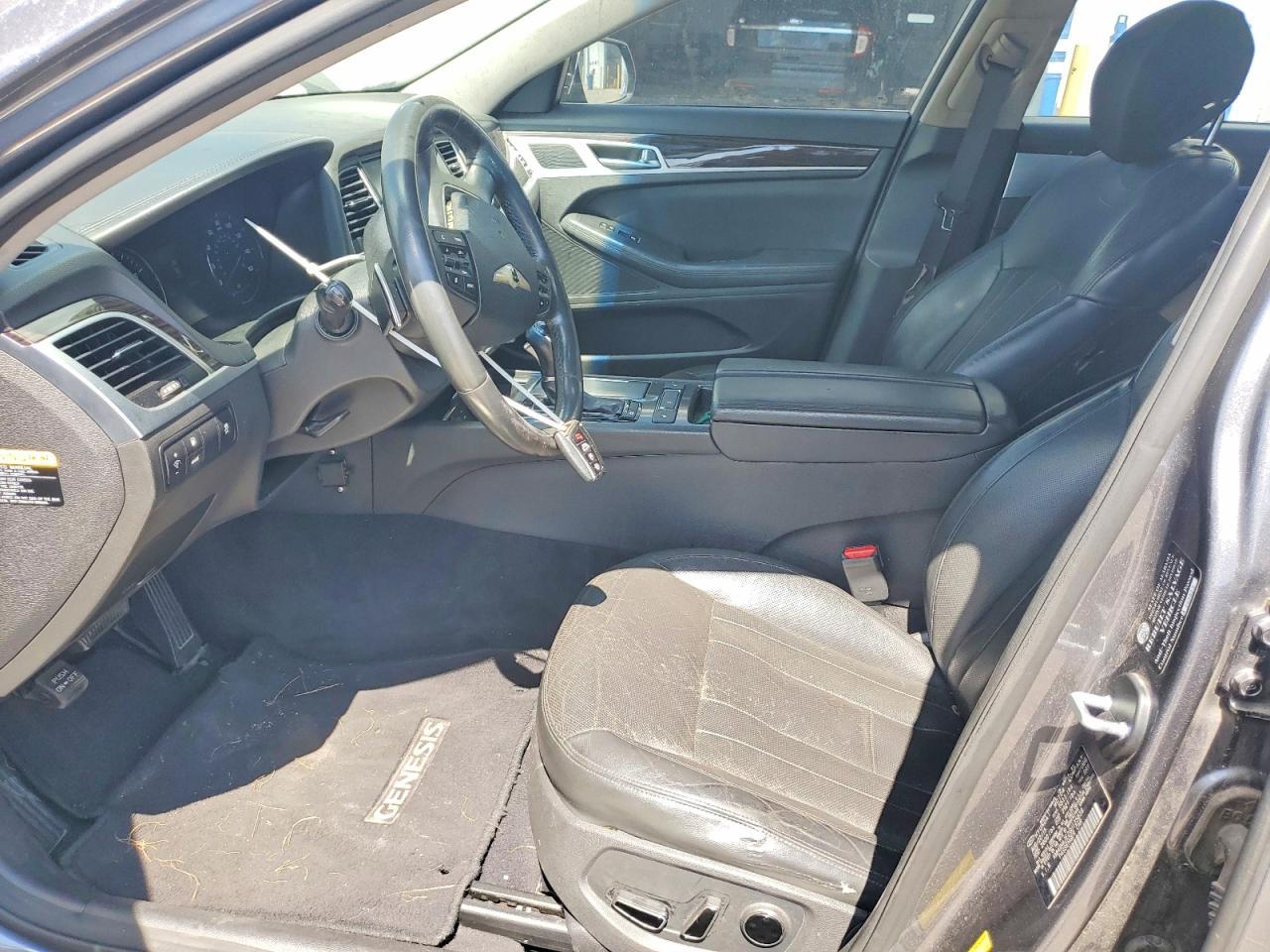 2016 Hyundai Genesis 3.8L - Image 7