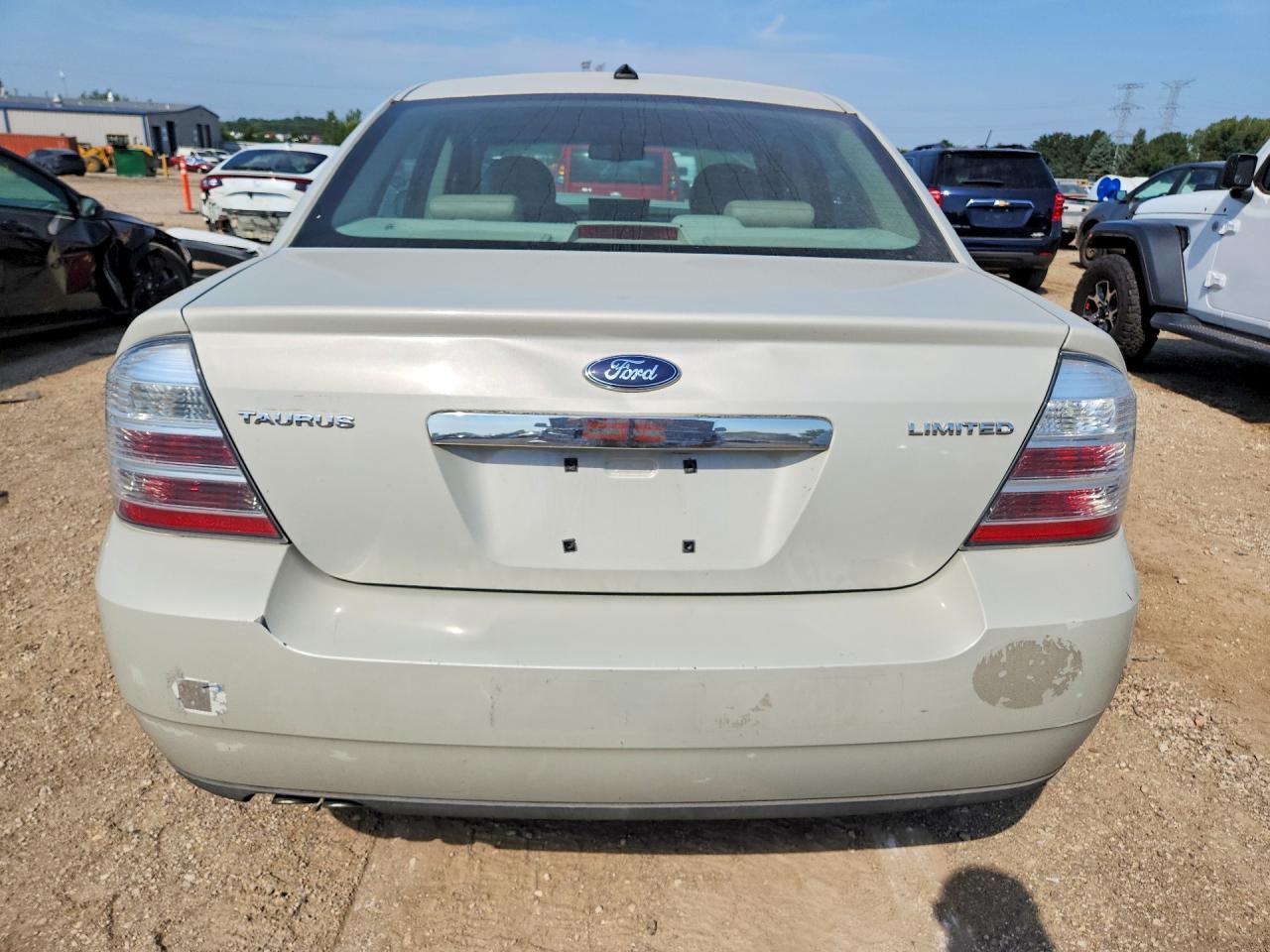 2008 Ford Taurus Limited - Image 6