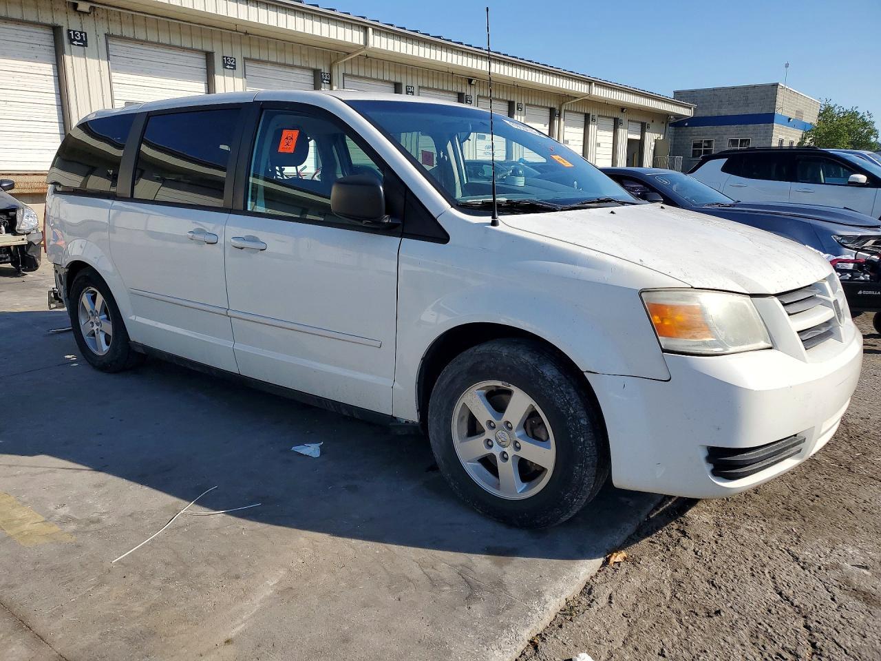 2010 Dodge Grand Caravan Se - Image 4
