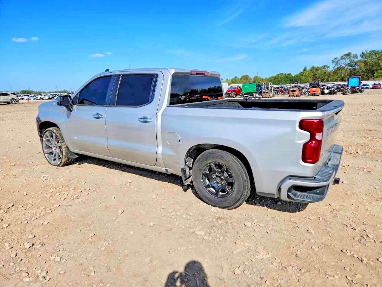 2020 Chevrolet Silverado C1500 Custom - Image 2