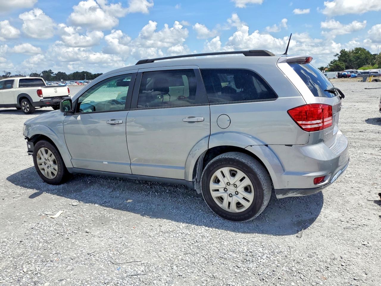 2020 Dodge Journey Se - Фото 2