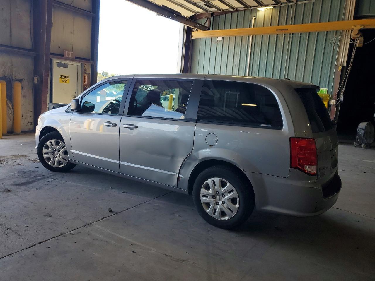2018 Dodge Grand Caravan Se - Фото 2