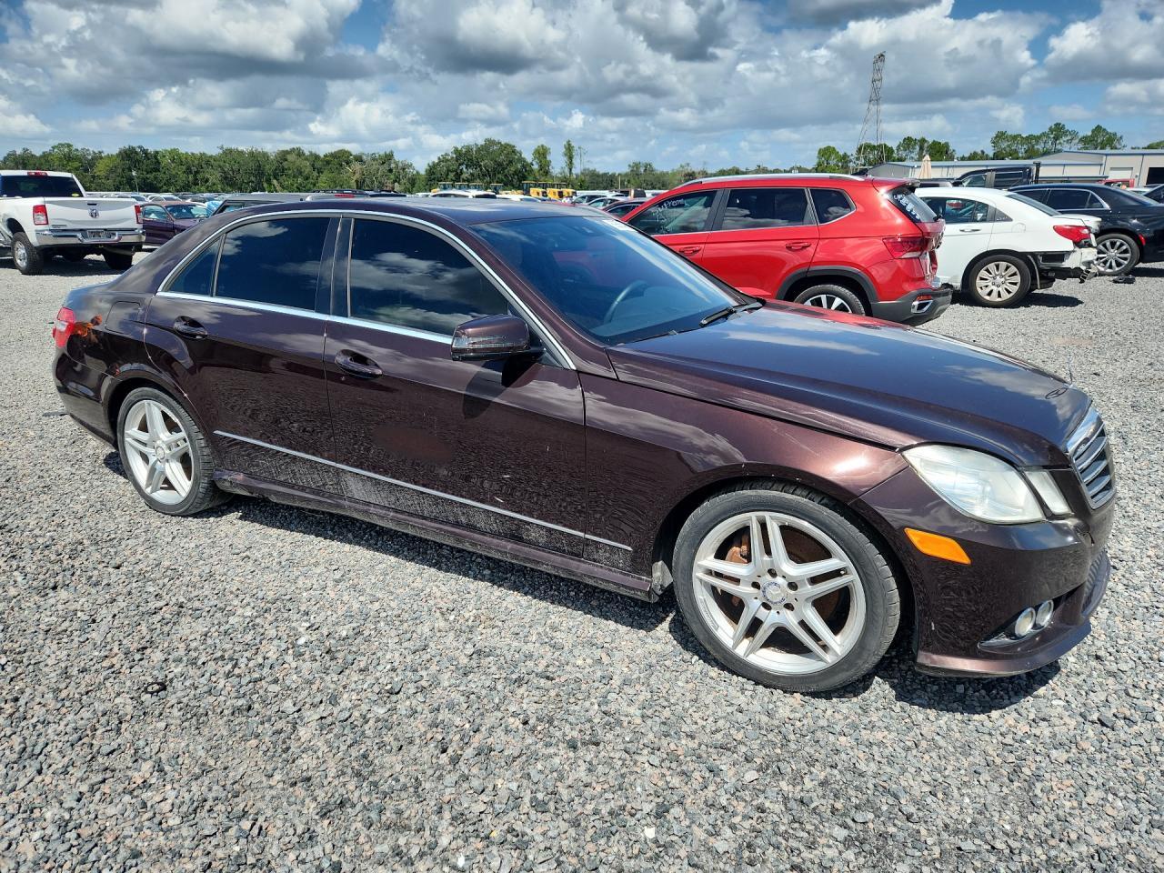 2010 Mercedes-Benz E 350 - Фото 4