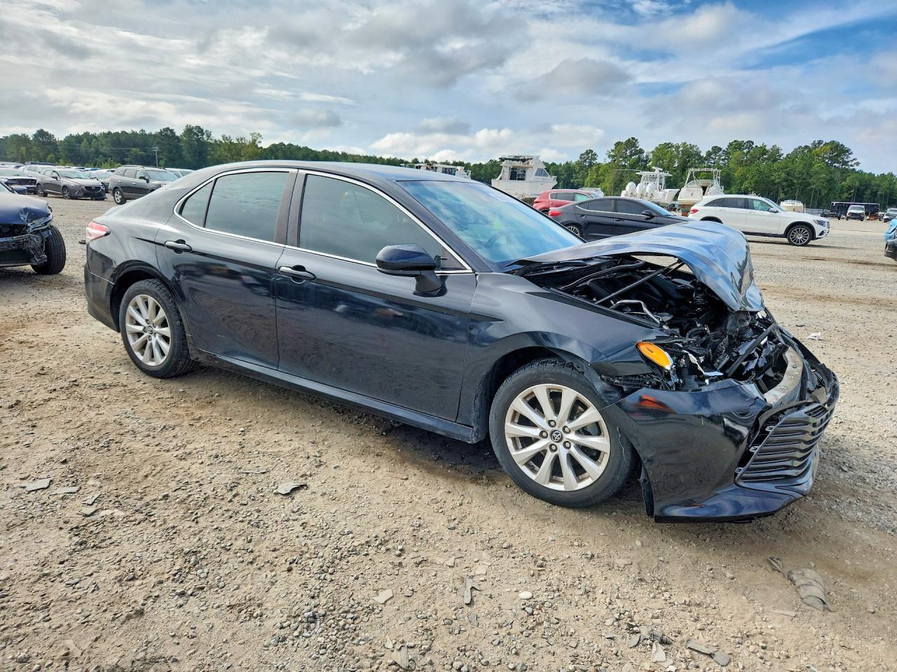 2019 Toyota Camry Le - Image 4