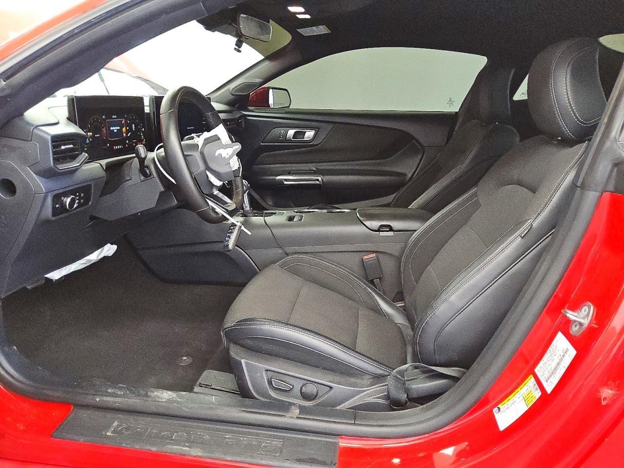 2024 Ford Mustang - Фото 7