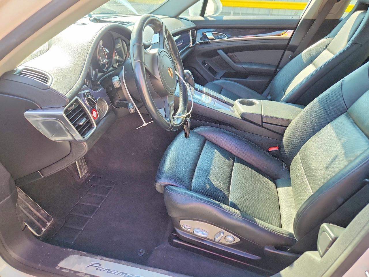 2014 Porsche Panamera 2 - Image 7