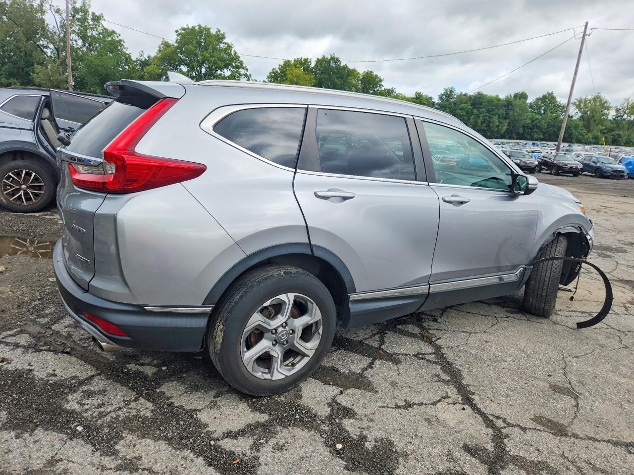 2018 Honda Cr-V Touring - Image 3