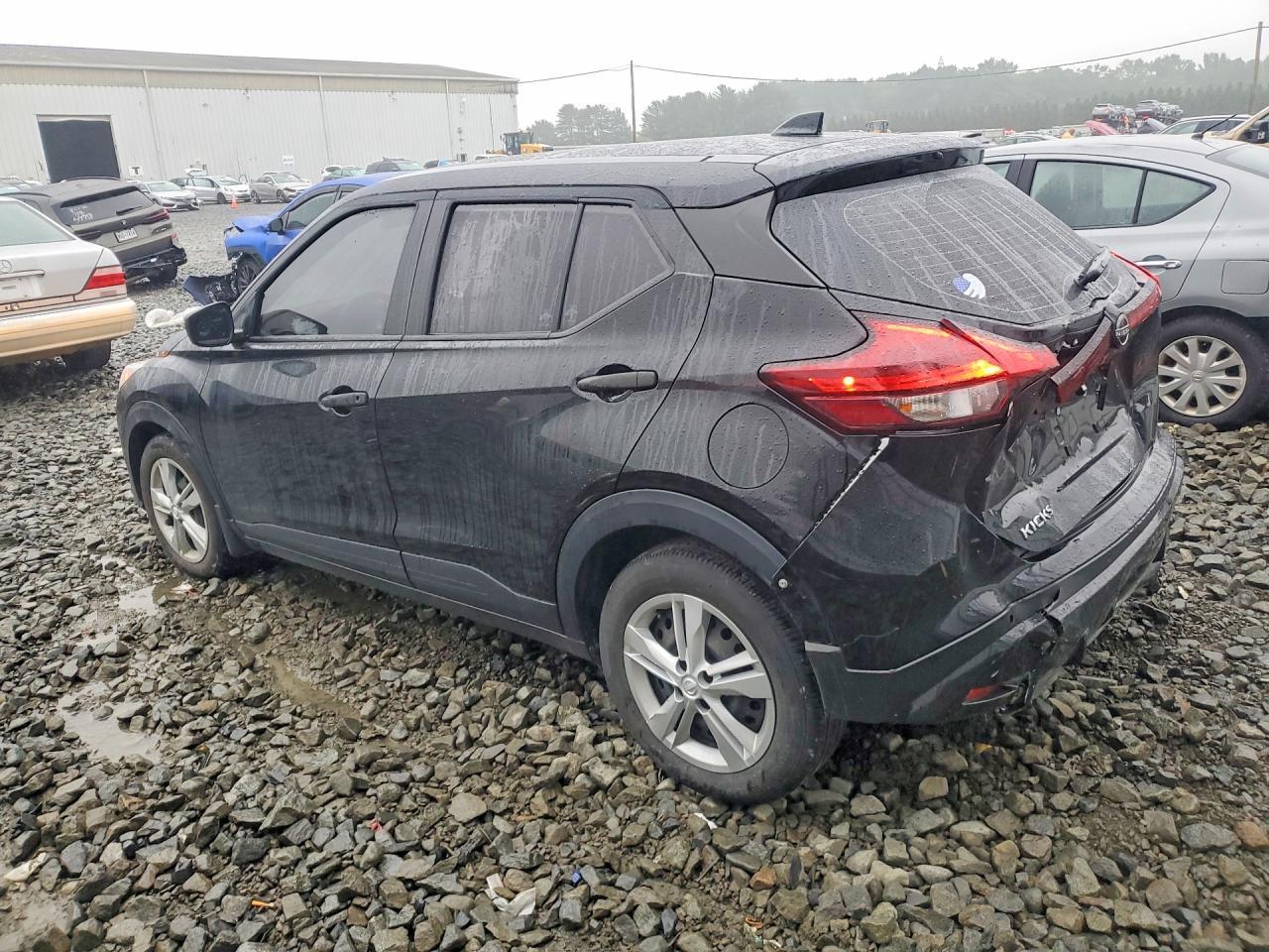 2024 Nissan Kicks S - Image 2