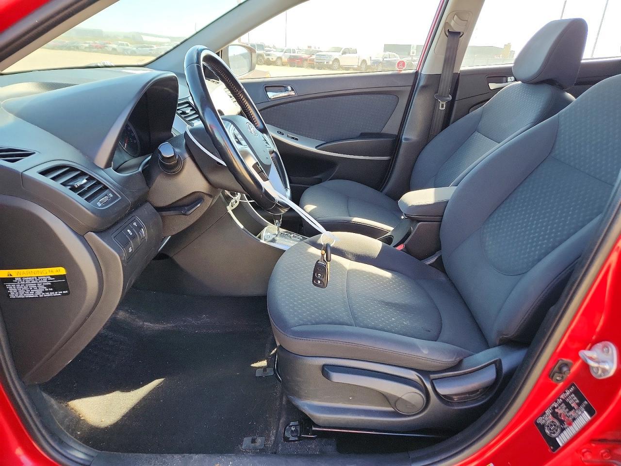 2014 Hyundai Accent Se - Фото 7