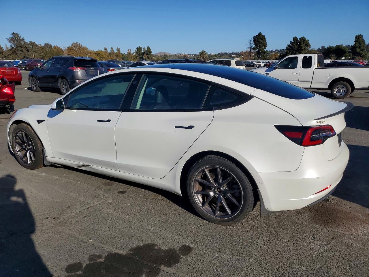 2021 Tesla Model 3 - Image 2