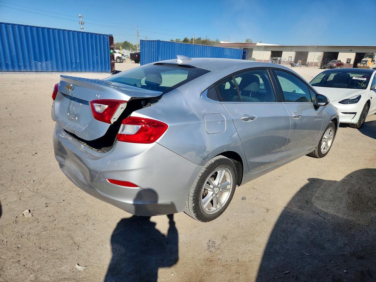 2017 Chevrolet Cruze Lt - Image 3