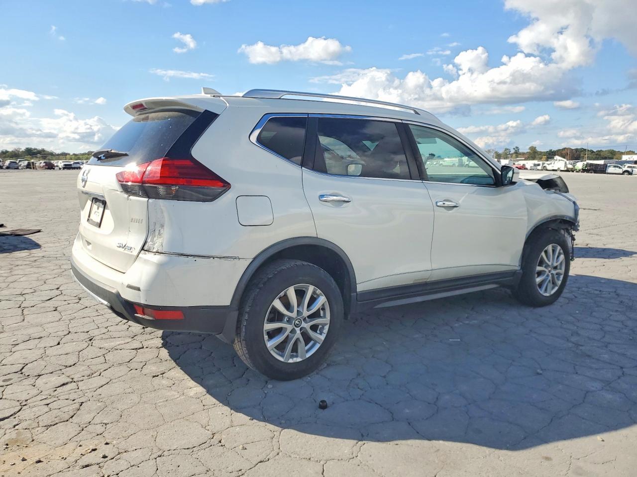 2017 Nissan Rogue Sv - Фото 3