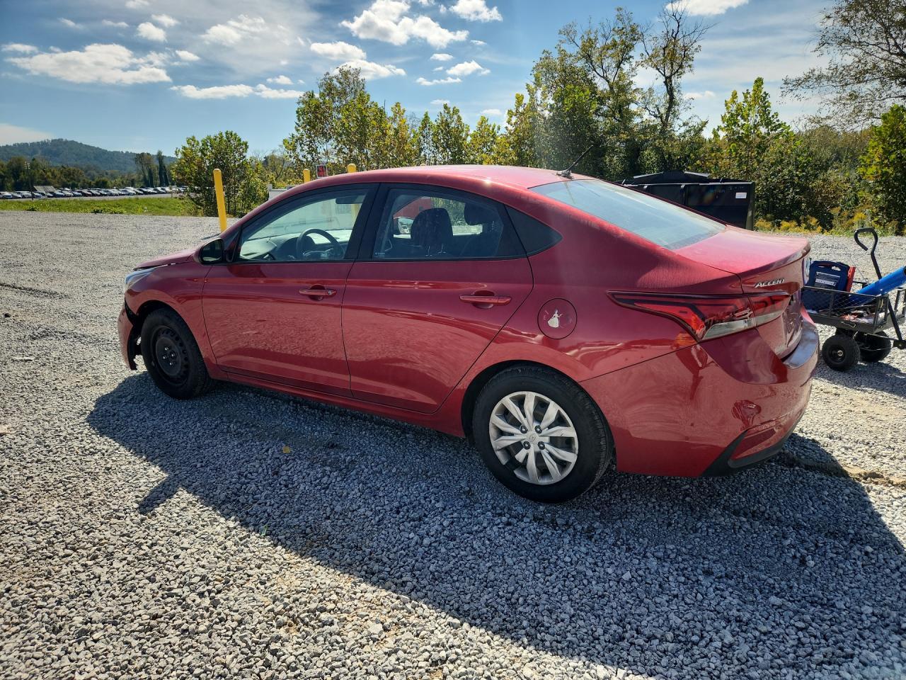 2021 Hyundai Accent Se - Фото 2