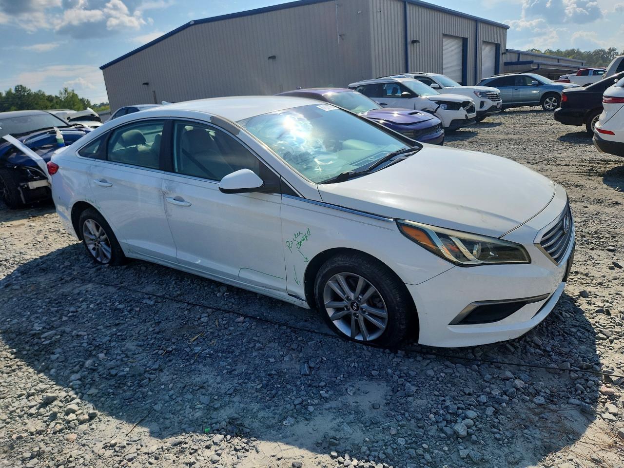 2022 Hyundai Sonata Se - Image 4