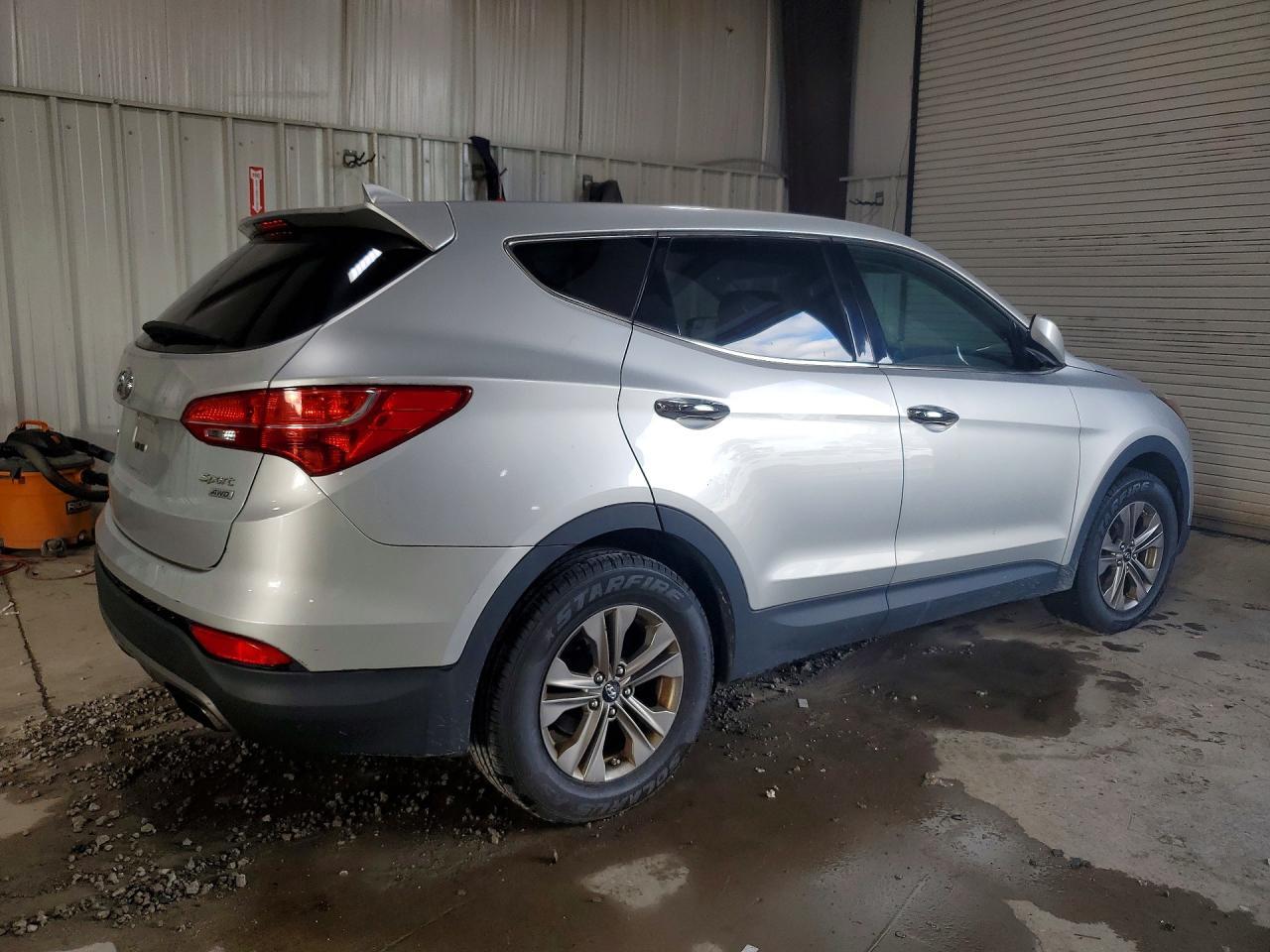2015 Hyundai Santa Fe Sport 2.4L - Фото 3