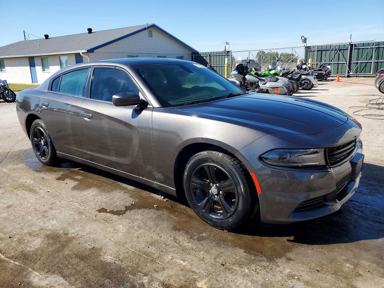 2021 Dodge Charger Sxt - Image 4