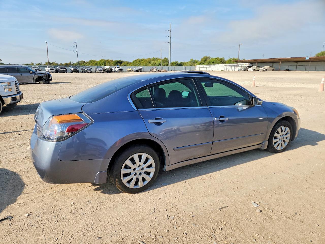 2012 Nissan Altima 2.5 - Image 3