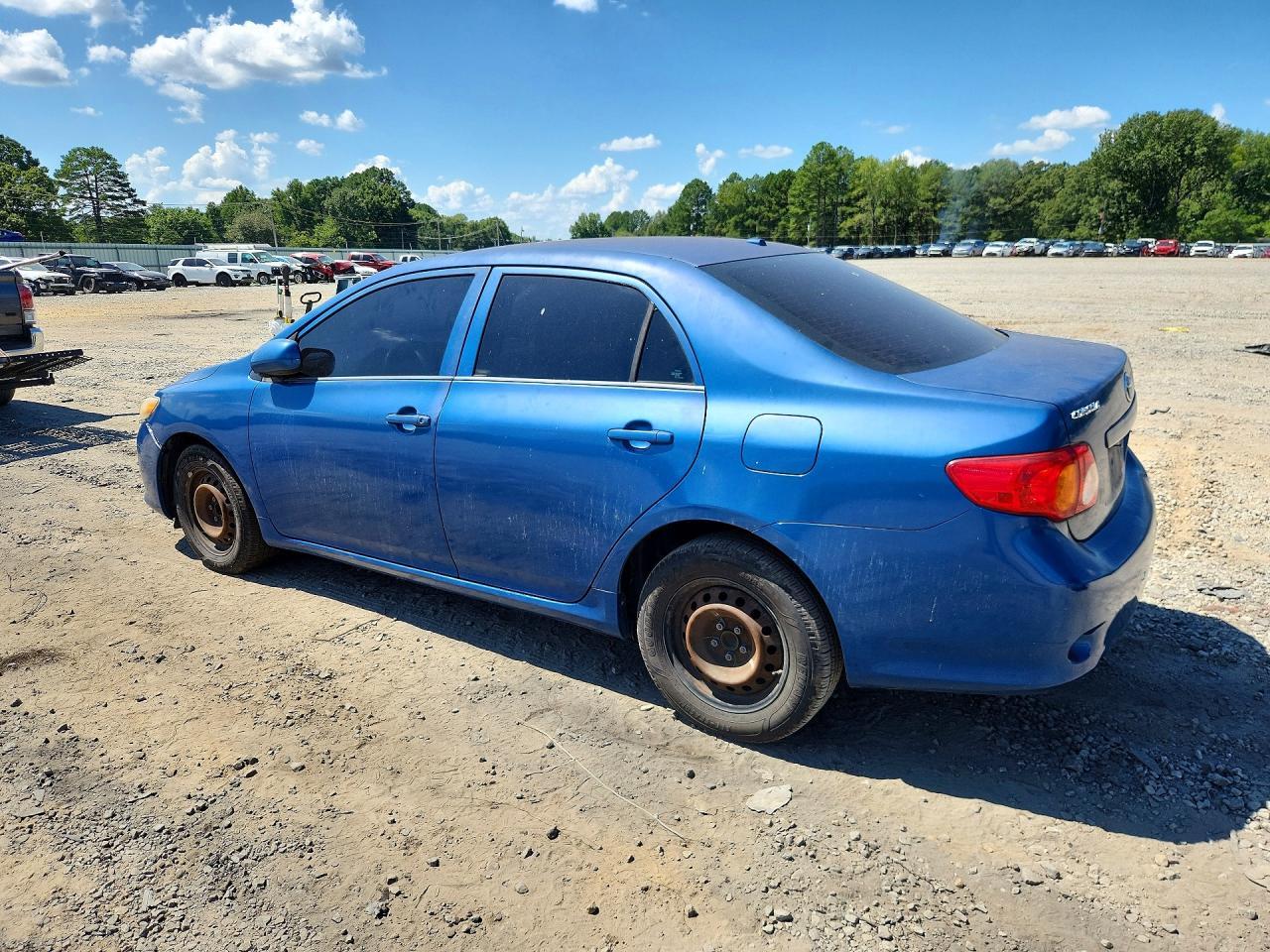 2009 Toyota Corolla Le - Image 2