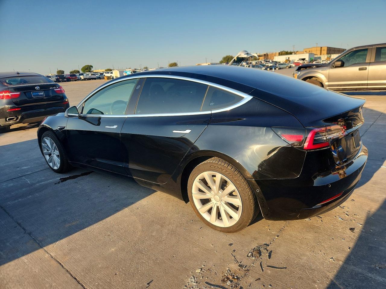 2019 Tesla Model 3 - Фото 2