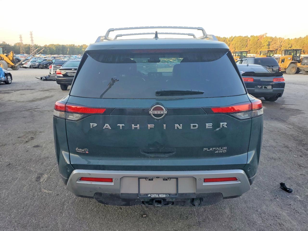 2025 Niss Pathfinder Platinum - Фото 6