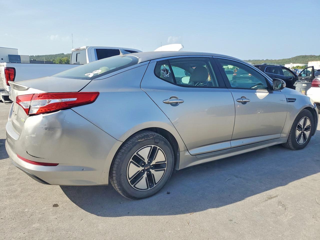 2013 Kia Optima Hybrid - Image 3