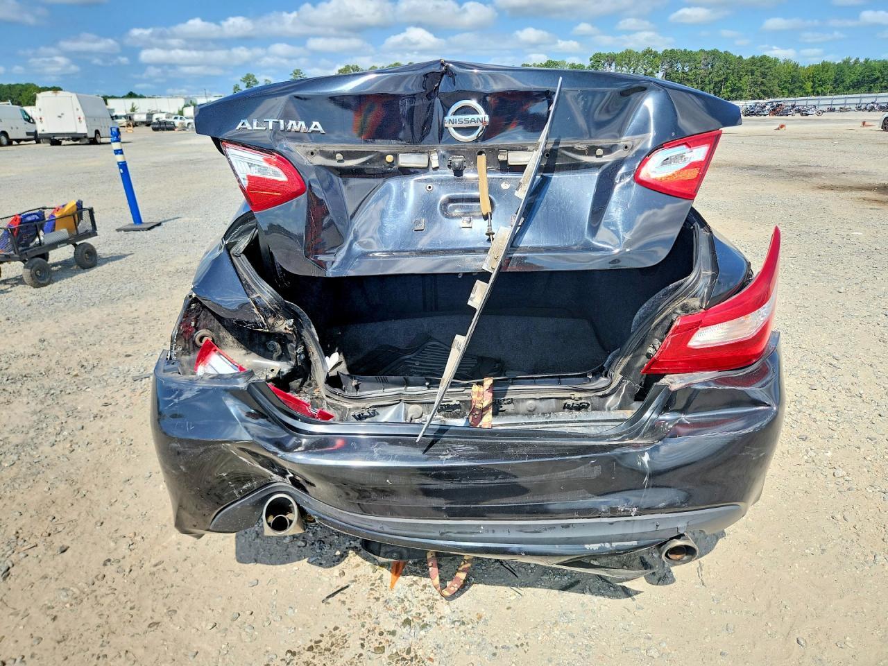 2016 Nissan Altima 2.5 Sr - Image 6