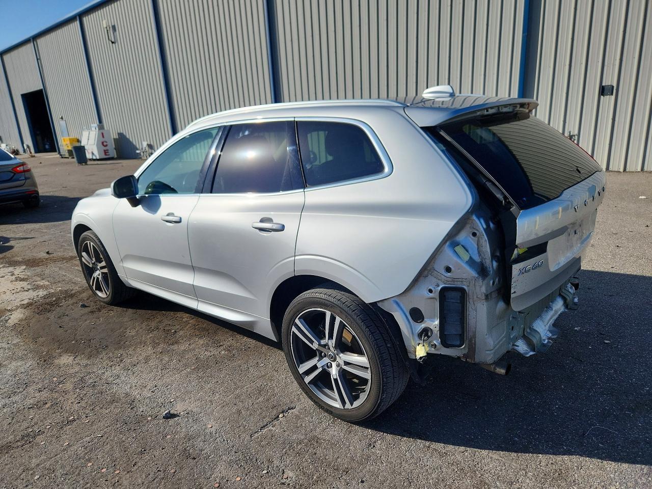 2018 Volvo Xc60 T5 - Фото 2