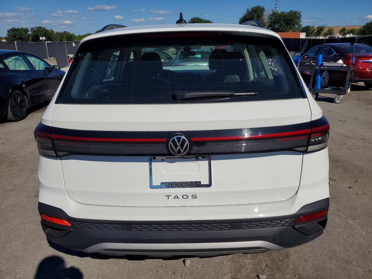2025 Volkswagen Taos S - Фото 6