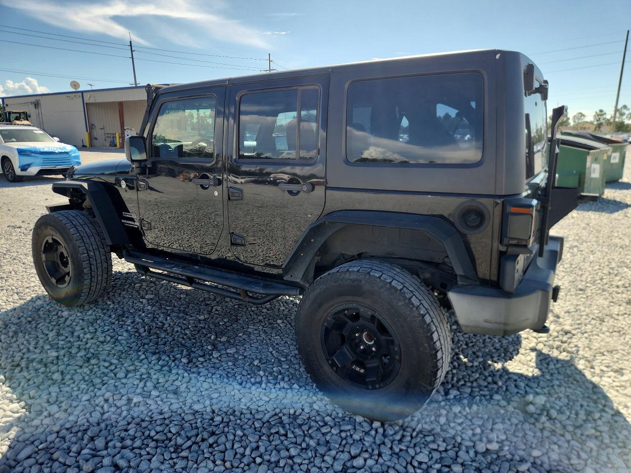 2016 Jeep Wrangler Unlimited Sport - Фото 2