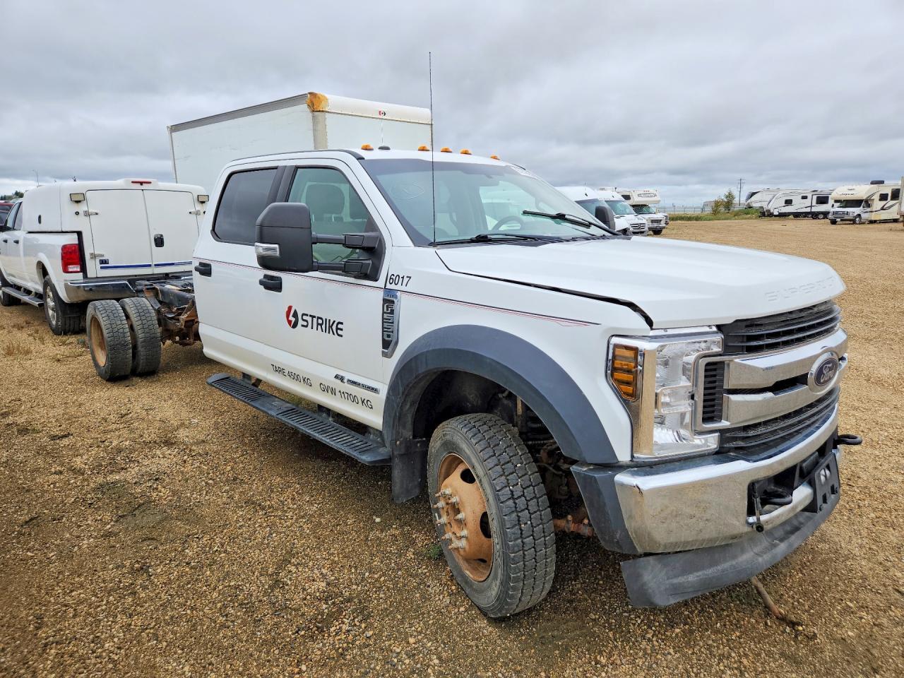 2019 Ford F550 Super Duty - Image 4