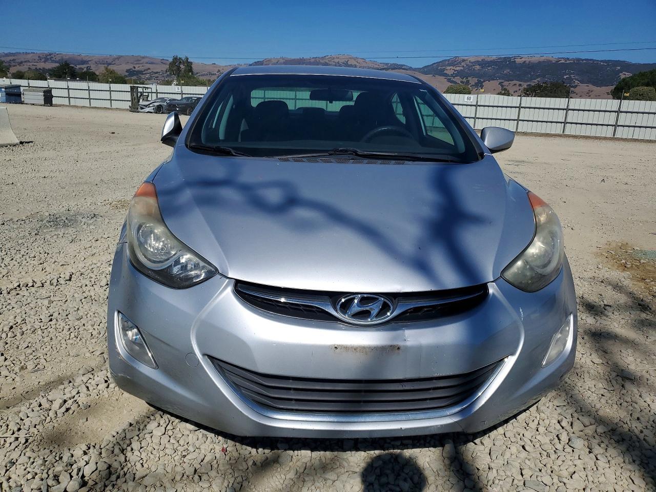 2013 Hyundai Elantra Gls - Фото 5