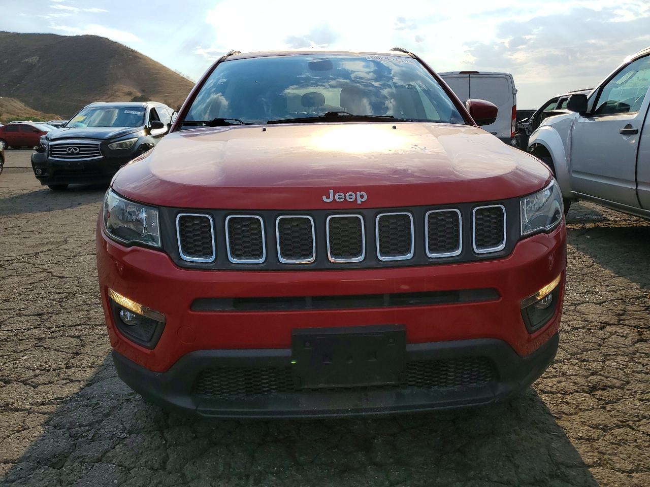 2021 Jeep Compass Latitude - Фото 5