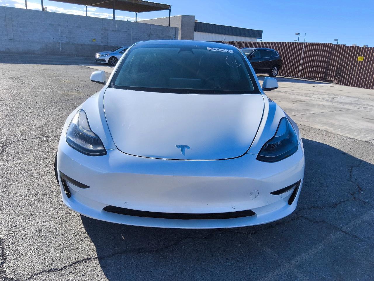 2021 Tesla Model 3 - Фото 5