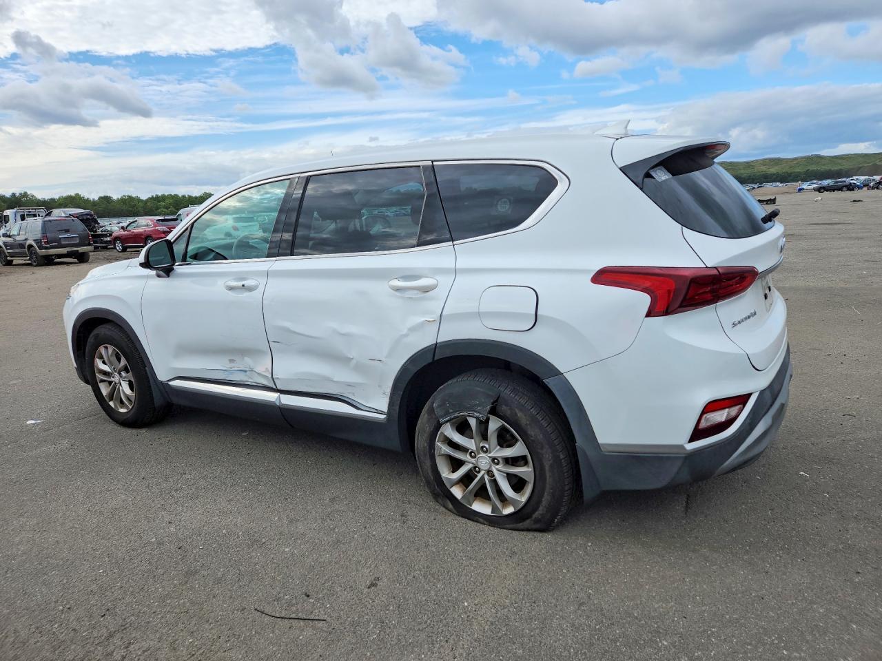 2020 Hyundai Santa Fe Sel - Image 2