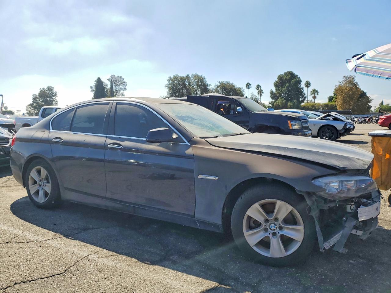 2013 BMW 528 I - Image 4