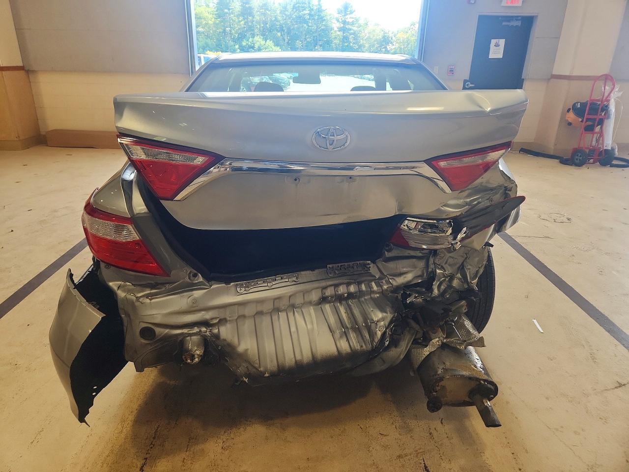 2015 Toyota Camry Le - Image 6