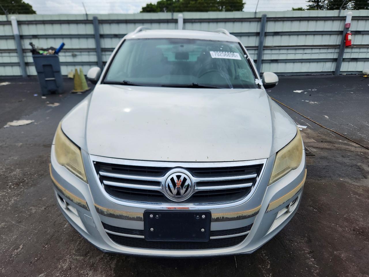 2010 Volkswagen Tiguan Se - Фото 5