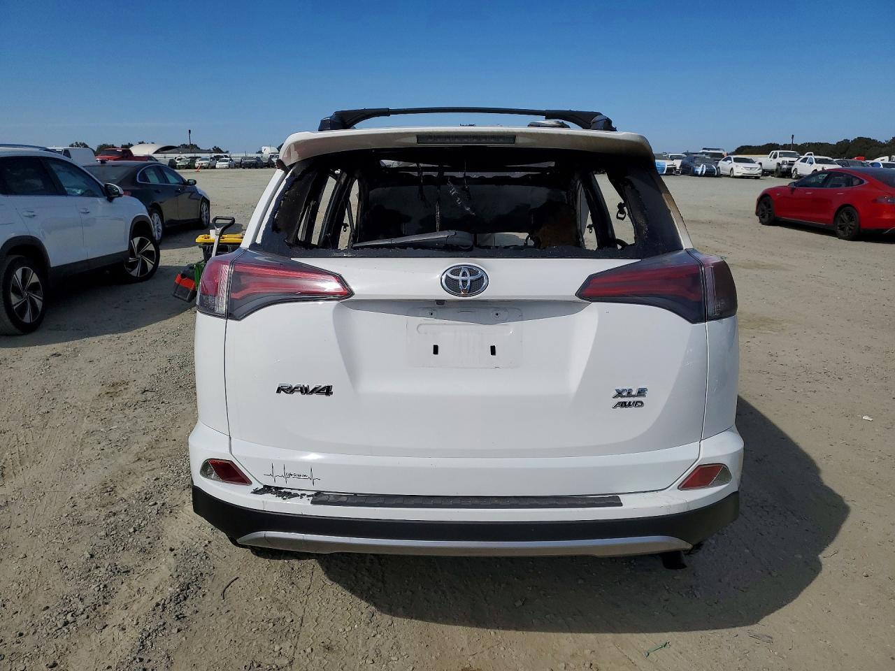 2017 Toyota Rav4 Xle - Фото 6