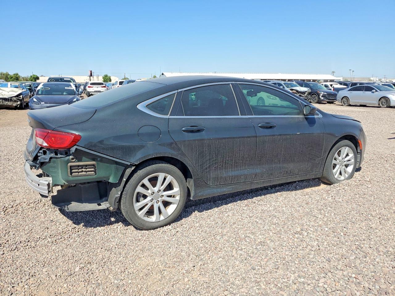 2016 Chrysler 200 Limited - Фото 3