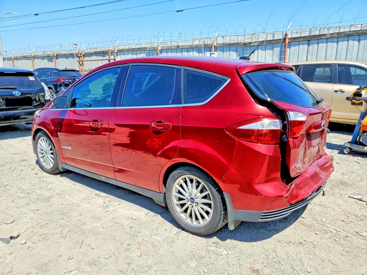 2015 Ford C-Max Sel - Фото 2