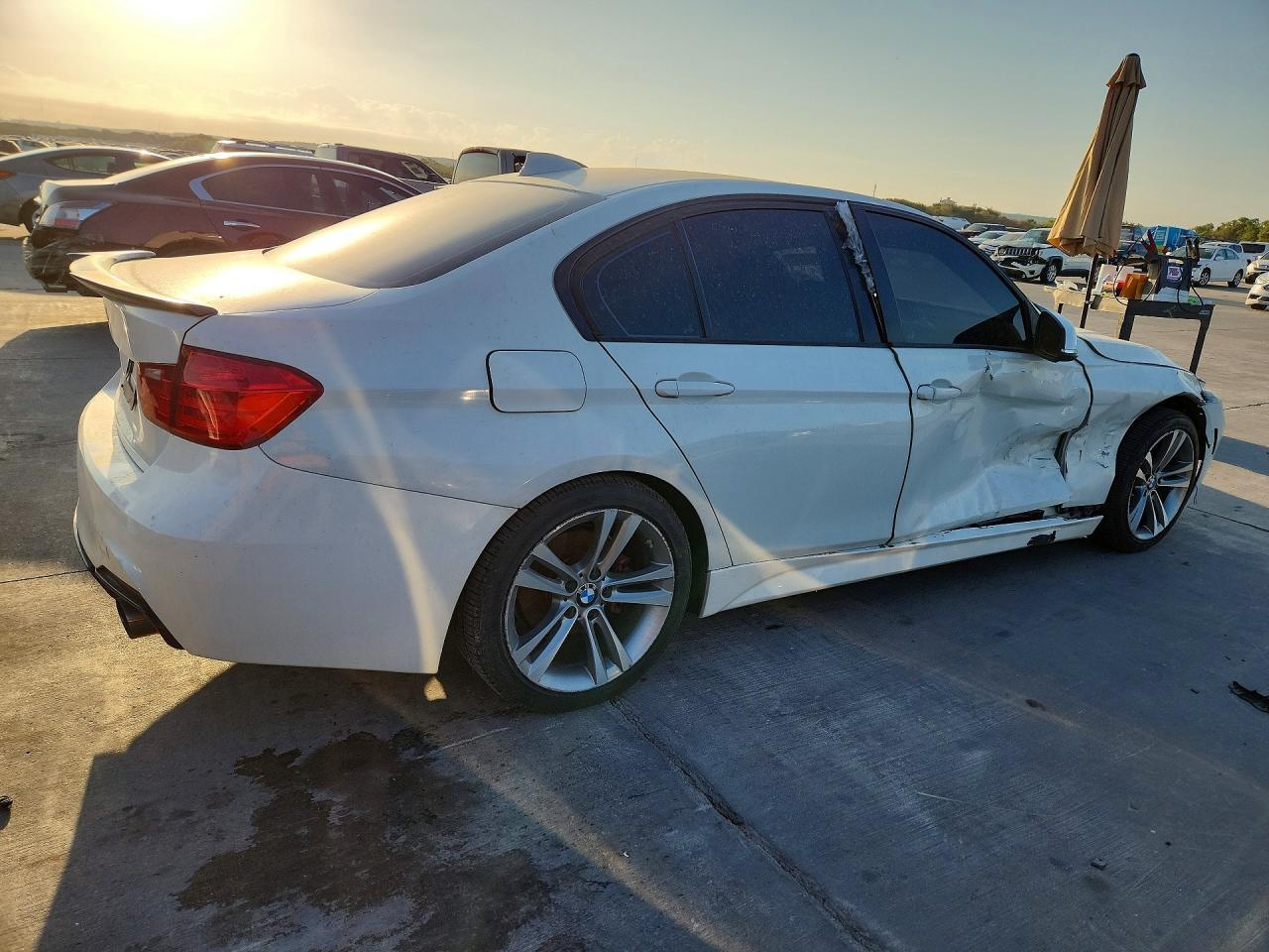2014 BMW 328 I - Image 3