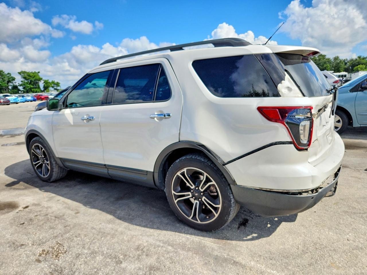 2014 Ford Explorer Sport - Фото 2