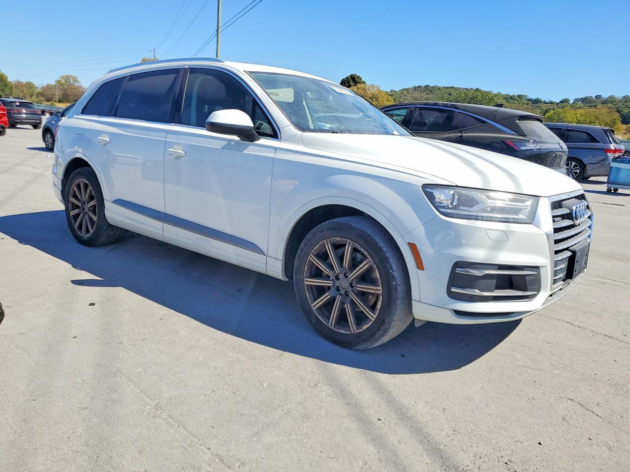 2017 Audi Q7 Premium Plus - Image 4