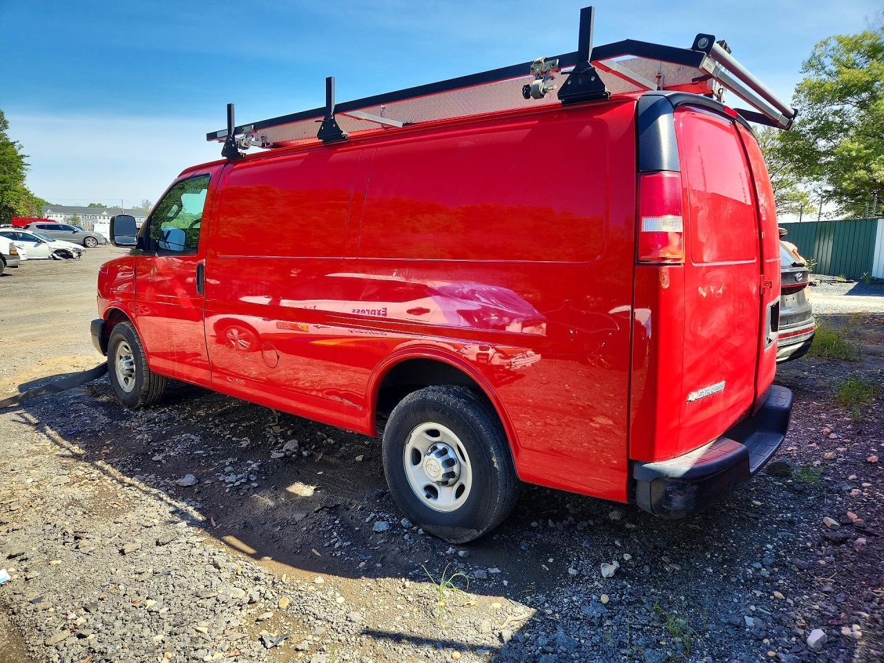2018 Chevrolet Express G3500 - Фото 2