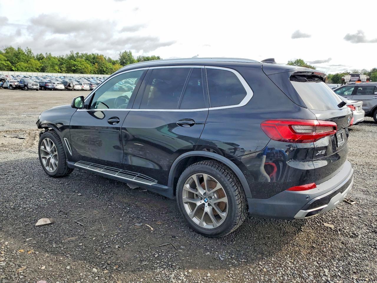 2020 BMW X5 Sdrive 40I - Фото 2