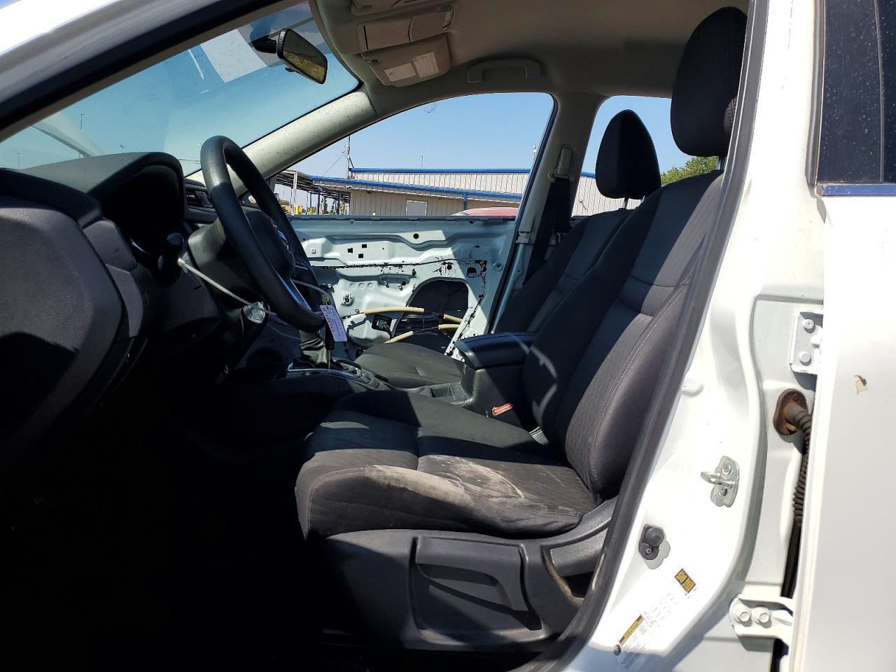 2018 Nissan Rogue S - Image 7
