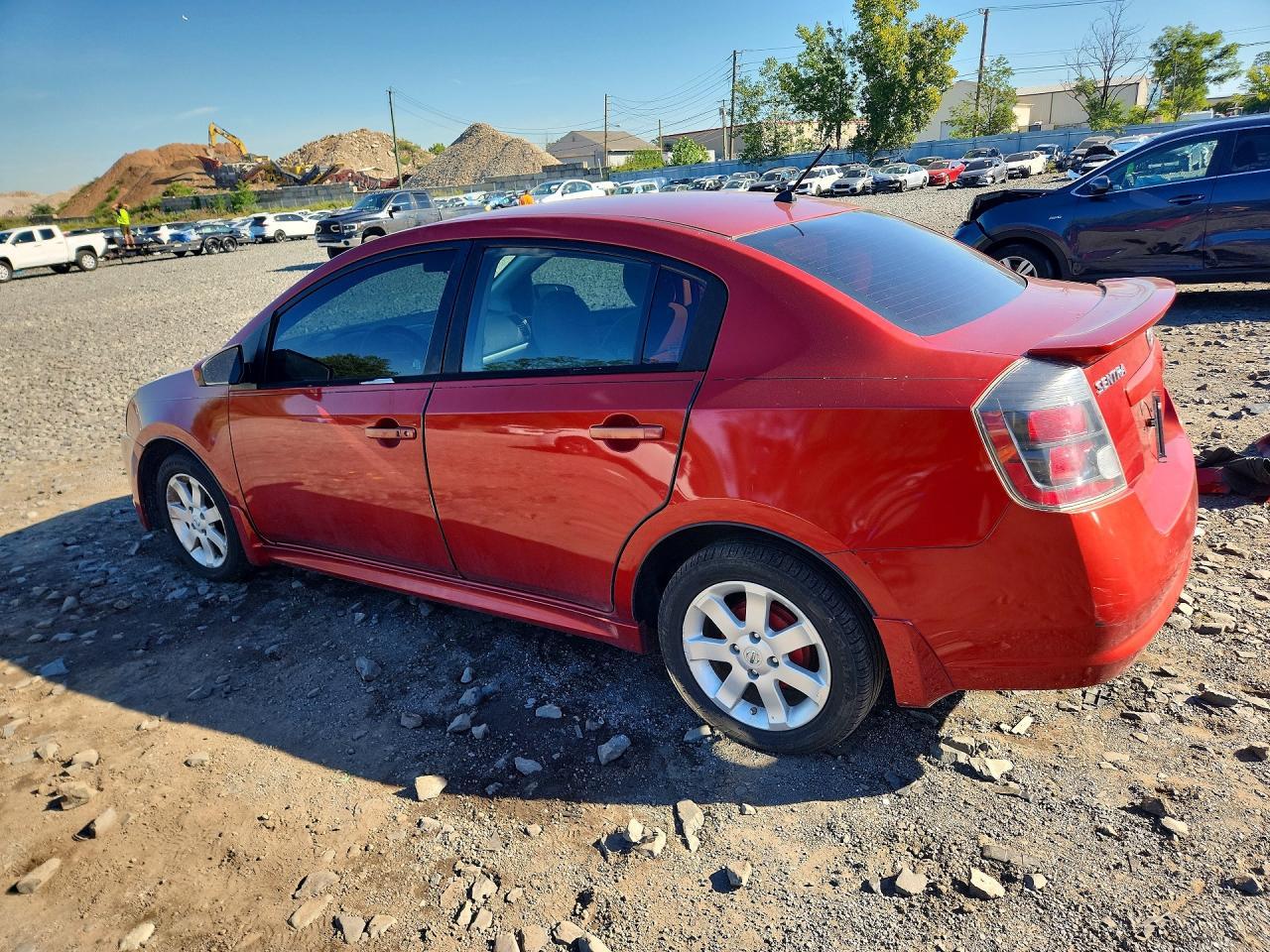 2011 Nissan Sentra 2.0 - Фото 2