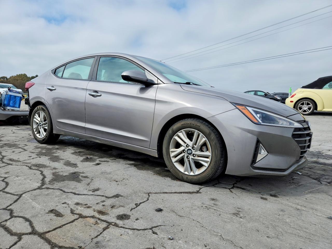 2020 Hyundai Elantra Sel - Фото 4