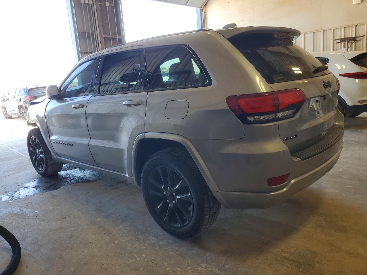2020 Jeep Grand Cherokee Laredo - Фото 2